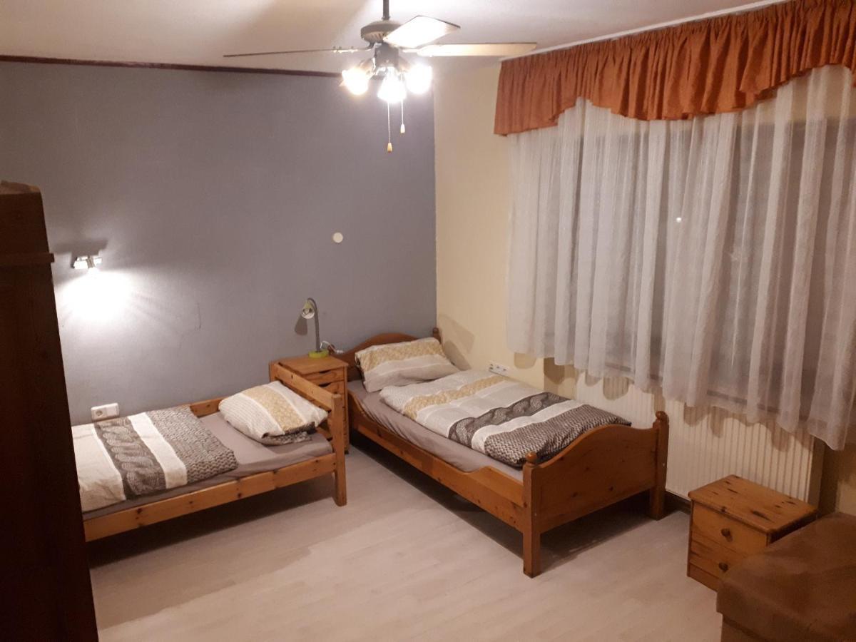 Gaestehaus Moebius Markt Erlbach Екстериор снимка